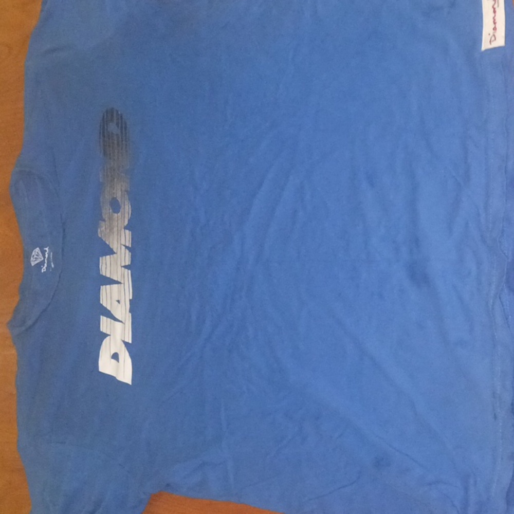 A BLUE/AZUL T SHIRT
